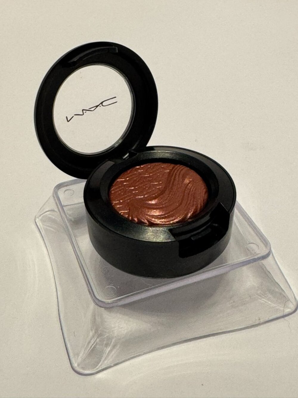 MAC Amorous Alloy Extra Dimension Eye Shadow Single Metallic Pot New